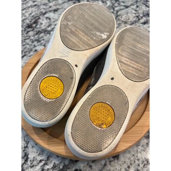 Fitflop slip on shoes size 8 - Picture 8 of 9